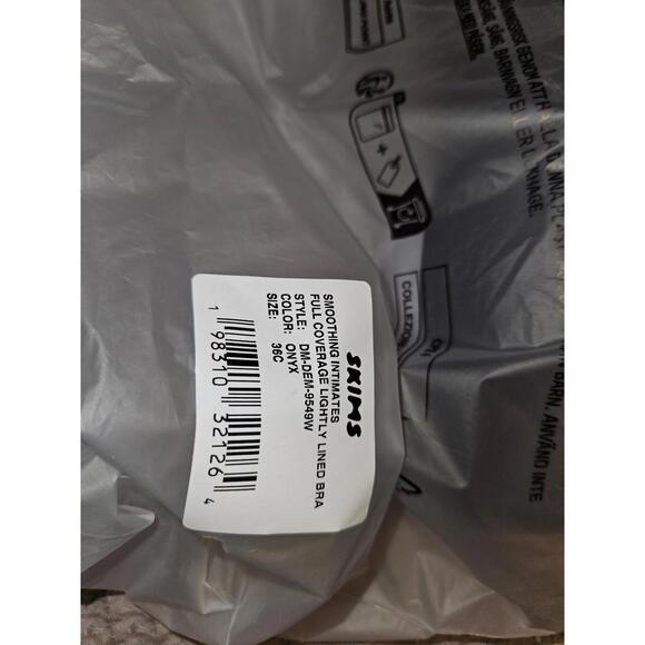SKIMS Full Coverage Lightly Lined Bra with wire | 36C |ONYX |BNWT - Picture 7 of 8